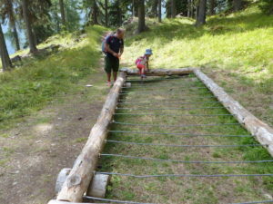 sentiero di Schellen Ursli: dintorni di St Moritz per bambini